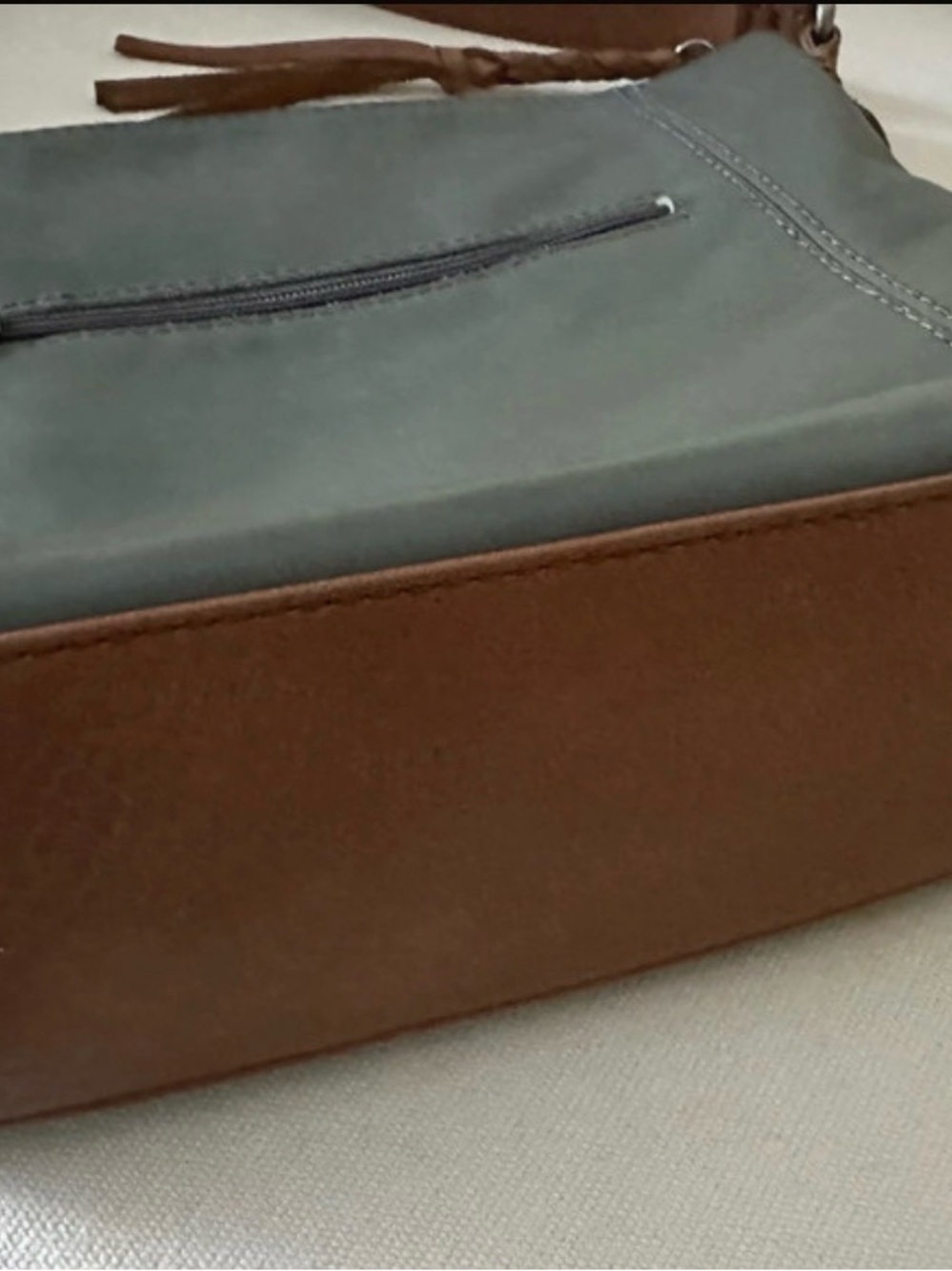 The Sak Leather Crossbody Bag - Picture 4 of 10